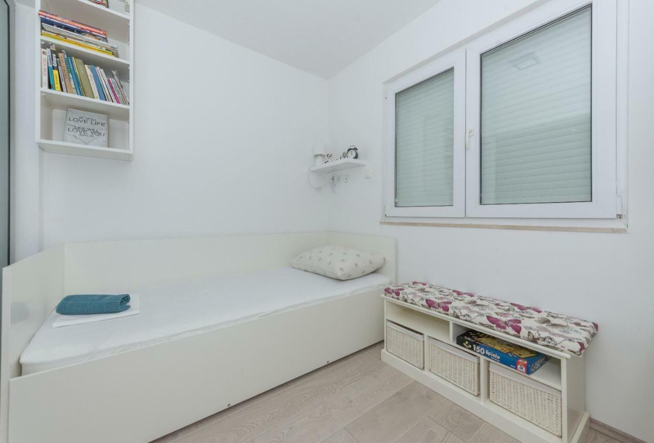 Apartment Mirjana Makarska Exterior foto
